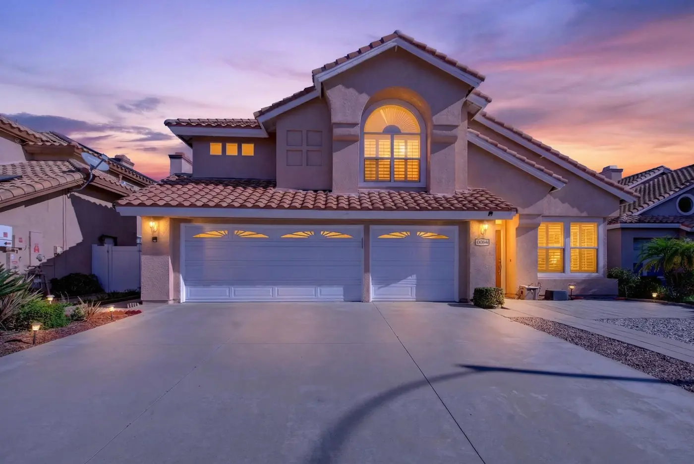 Twilight curb appeal · Inland Empire